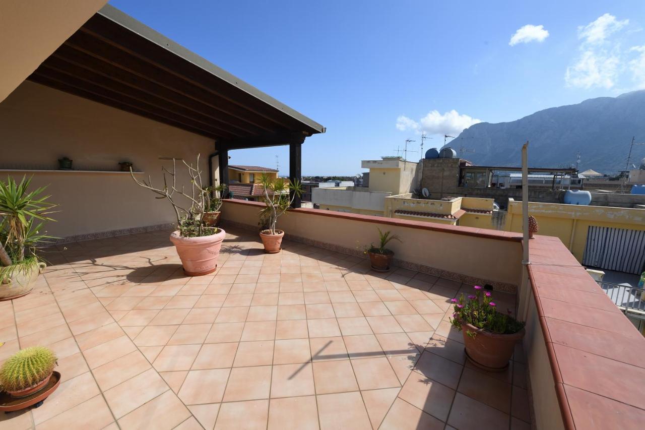 Villa Le Pigne Siciliane Terrasini Exterior foto