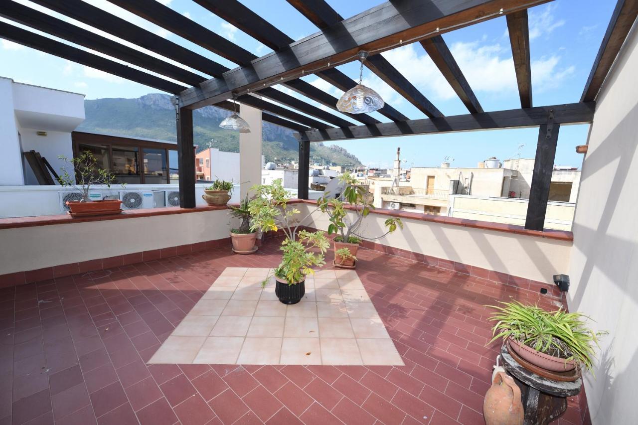 Villa Le Pigne Siciliane Terrasini Exterior foto